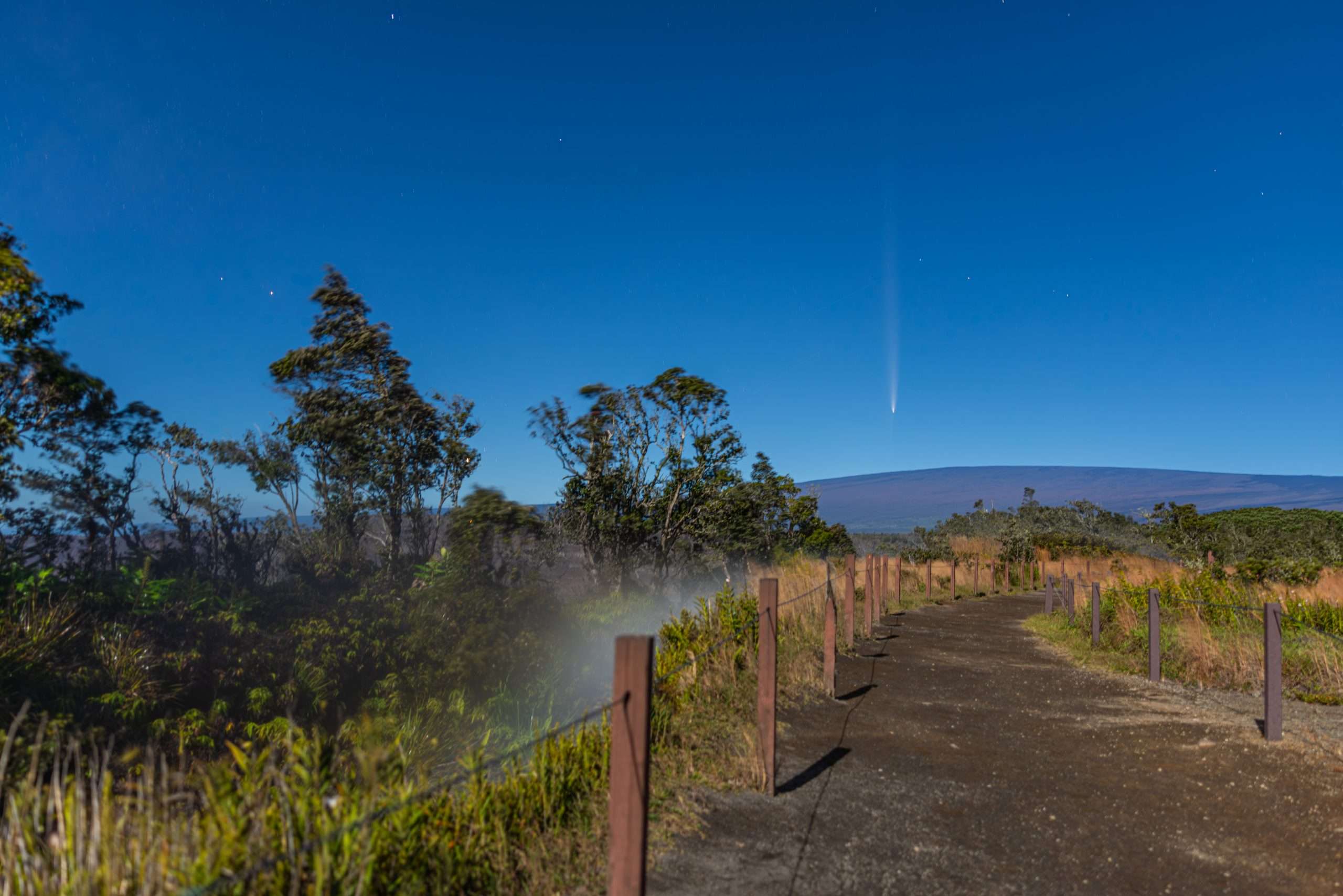 Tsuchinshan-ATLAS A3 Comet photograph at Hawaii Volcanoes National Park's Wahinekapu Steaming Bluffs.