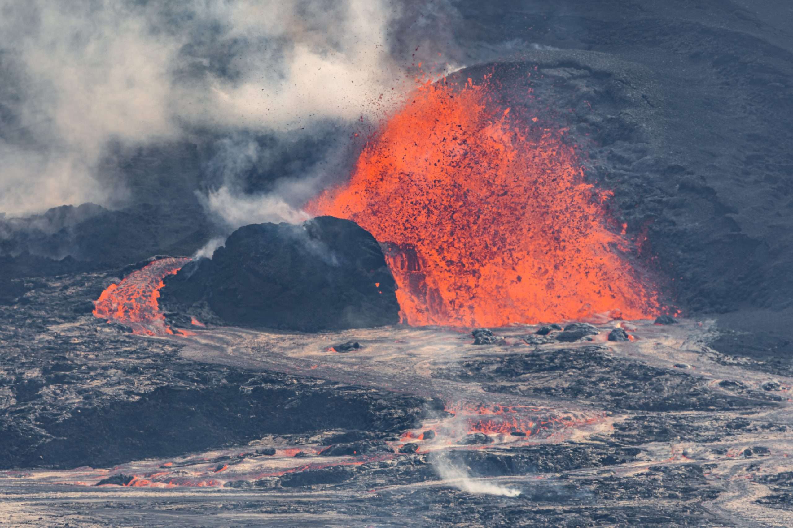 Big Island lava tours got unclose to an active eruption at Kilauea volcano.