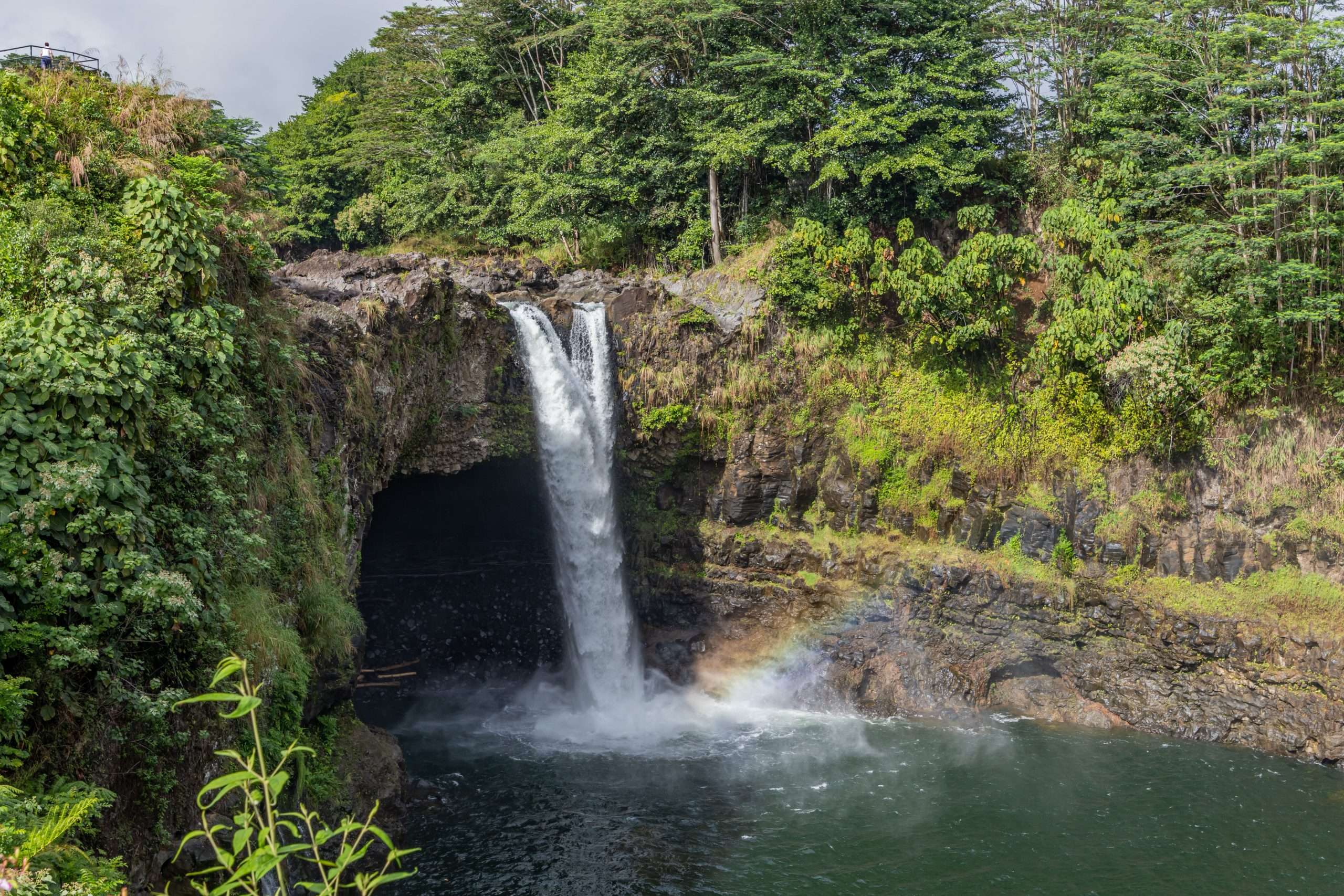 Hilo Hawaii tours from cruise port visiting Rainbow Falls.